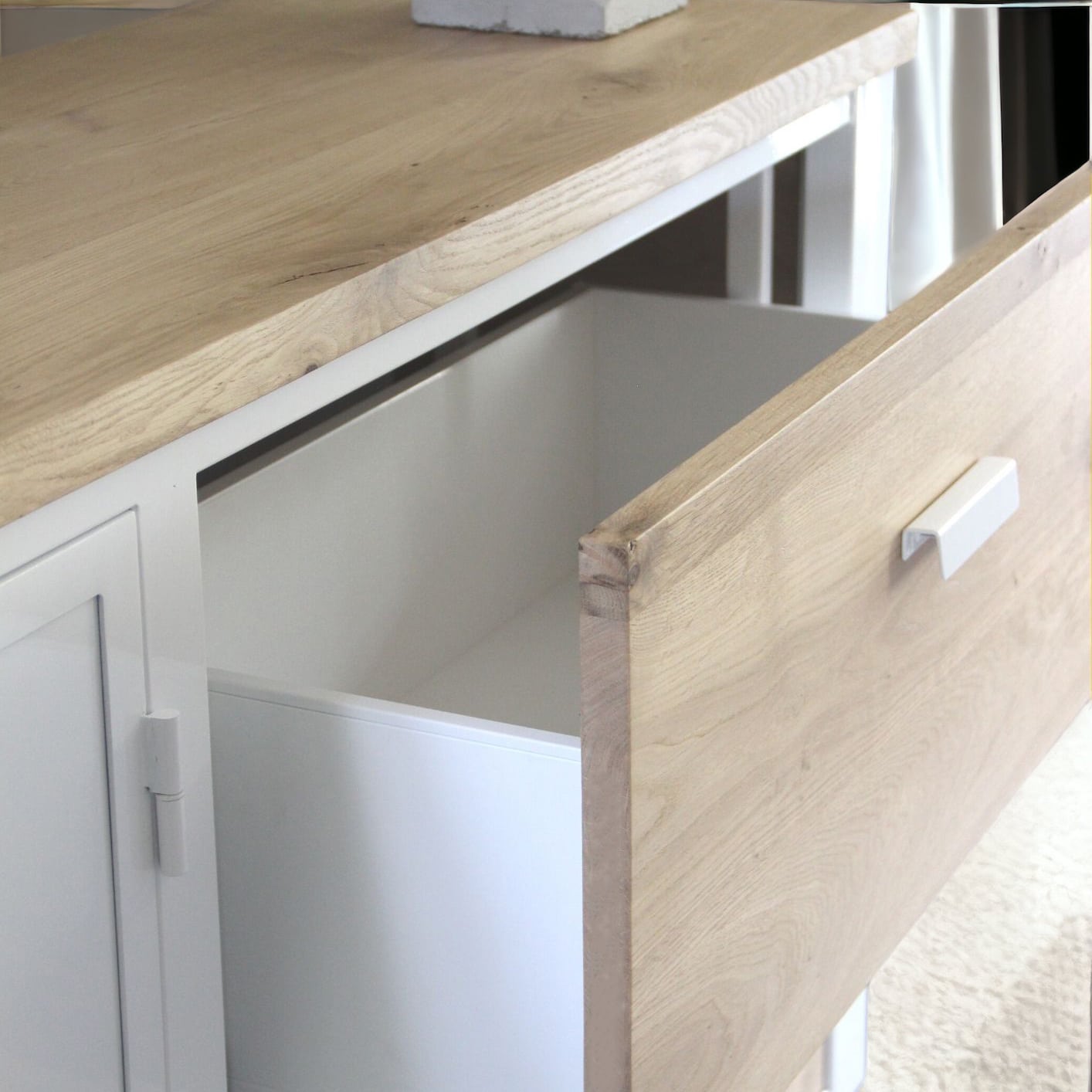 Aparador bufetera estilo industrial con cajones Aparador bufetera estilo industrial - Imagen 4